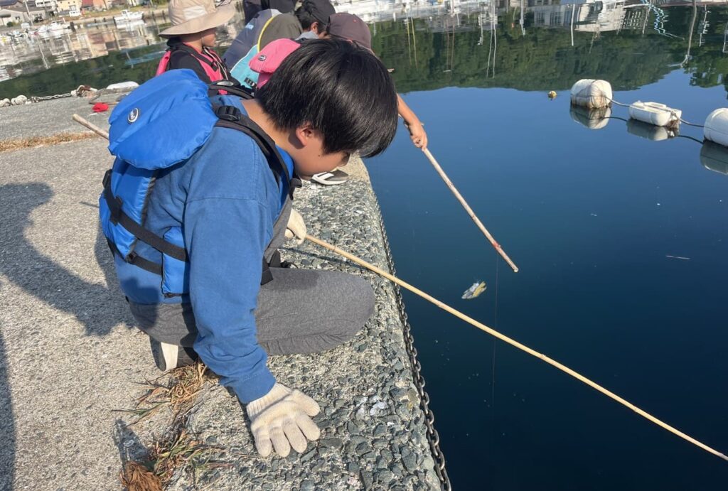 釣ったものしか食えないサバイバルキャンプ｜岸壁で釣り